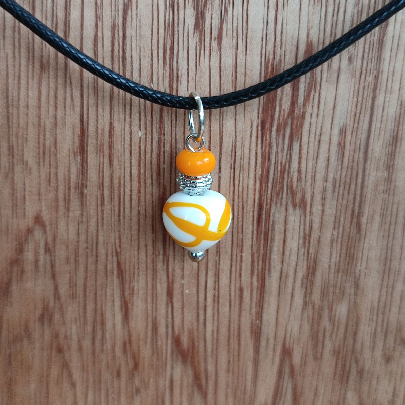 Collier en verre, collection Duocoloré, de Hoshiko